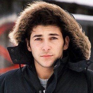 Jack Leonard - Age, Family, Bio | Famous Birthdays