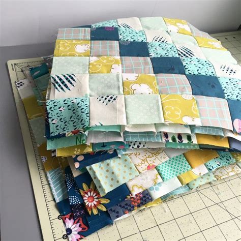 Scrappy trip around the world quilt_the cotton and steel version – Artofit