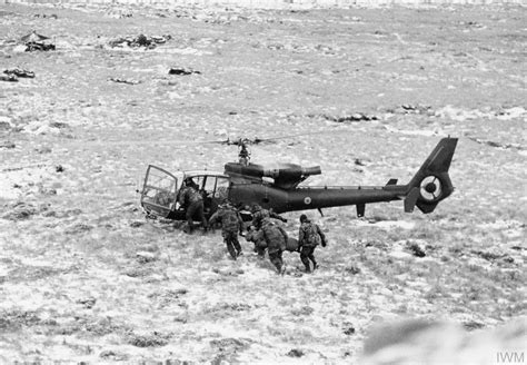 Scots Guard casualties being evacuated by stretcher during the Battle ...