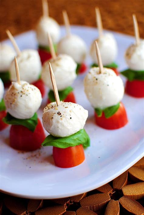 Caprese Skewers with Balsamic Drizzle - Fresh and Light | Receta ...