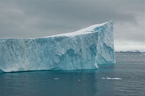 NASA keeps hawk’s eye on giant B31 iceburg • Utah People's Post