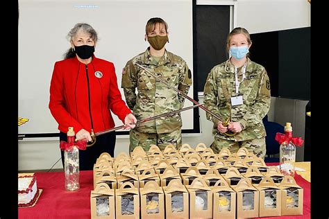 Blanchfield Army Community Hospital Nurses commemorate 120 Years of the Army Nurse Corps ...