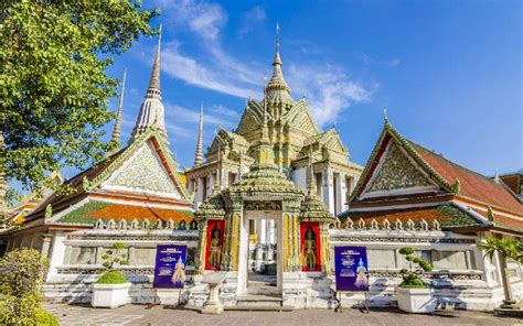 Wat Pho in Bangkok: the Temple of Reclining Buddha | UME Travel