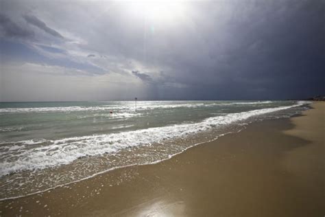 Abruzzo Beaches | Blue Flag Beaches in Abruzzo Adriatic Coast ⛱