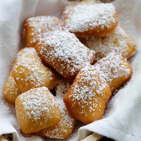 New Orleans Beignets | Easy Delicious Recipes