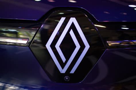 Renault Is Said to Pick Banks for Listing of EV Business Ampere - Bloomberg