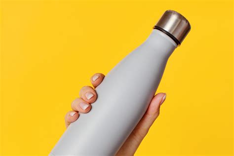 The Ultimate Guide to Cleaning Your Reusable Water Bottle – Kuppy