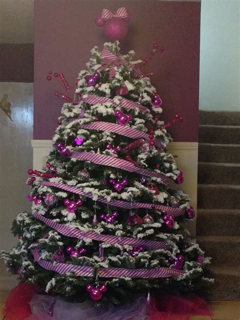 Minnie Mouse Christmas tree | Minnie christmas, Skinny christmas tree, Mickey mouse christmas tree