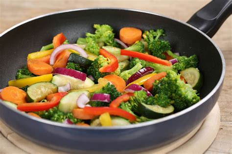 5 easy ways to add fruits and vegetables to dinner - Harvard Health
