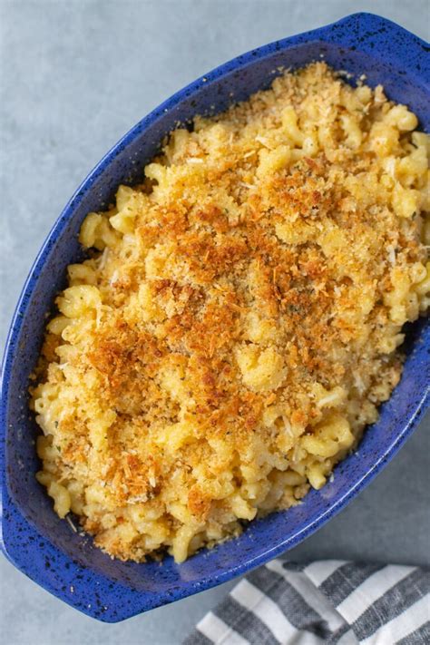 Healthy Mac and Cheese Recipe | The Clean Eating Couple