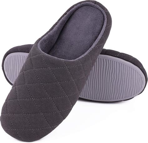 HomeTop Men's Comfort Quilted Cotton Memory Foam House Slippers Slip On ...