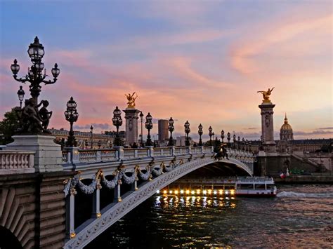 A pink sunset over a Paris bridge | Smithsonian Photo Contest | Smithsonian Magazine