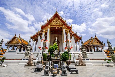 Bangkok Old Town Tour: Temples & Local Lunch - TakeMeTour