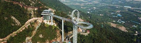 Glass corridor in China takes tourists above the clouds - constructsteel.org