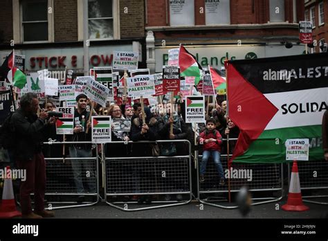 General views of a demonstration in favour of Palestine outside the ...