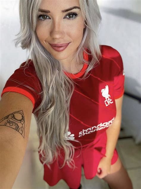 Alanah Pearce on Twitter | Football girls, Celebrities female, Lfc