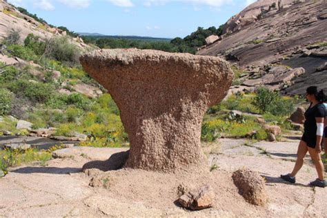 Gorgeous Photos of Enchanted Rock at Sunrise – Whit's Wilderness