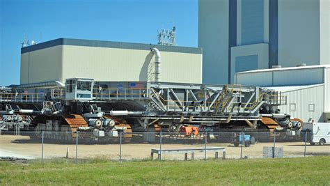 Crawler-Transporter at Kennedy Space Center | The crawler-tr… | Flickr