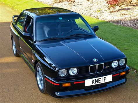 File:Black BMW M3 E30 fr.jpg