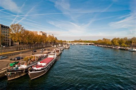 Tips Untuk Berlibur Paris Di Prancis | Al-Hidayah Tour