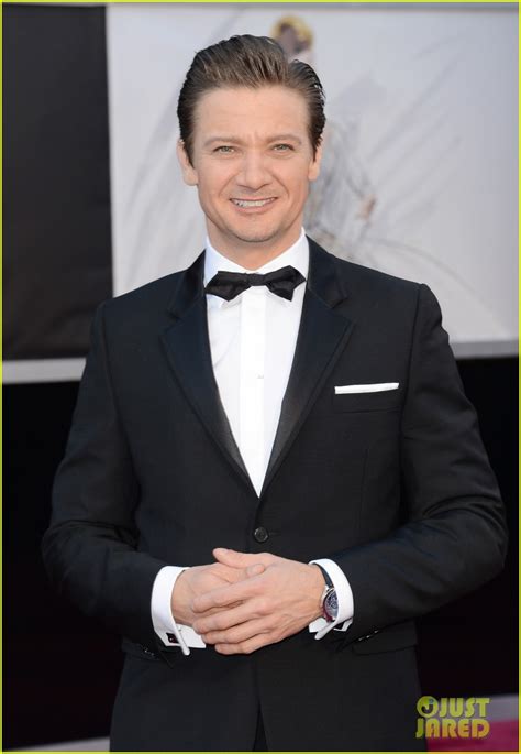 Photo: jeremy renner oscars 2013 red carpet 02 | Photo 2819221 | Just ...