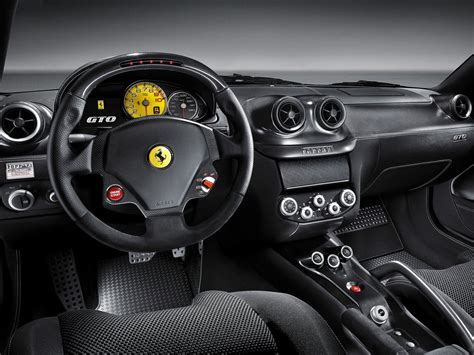 FERRARI 599 GTB FIORANO - Review and photos