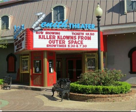 Zenith theater. Rivertown Lousiana USA | Scream cast, Mtv scream, Scream movie