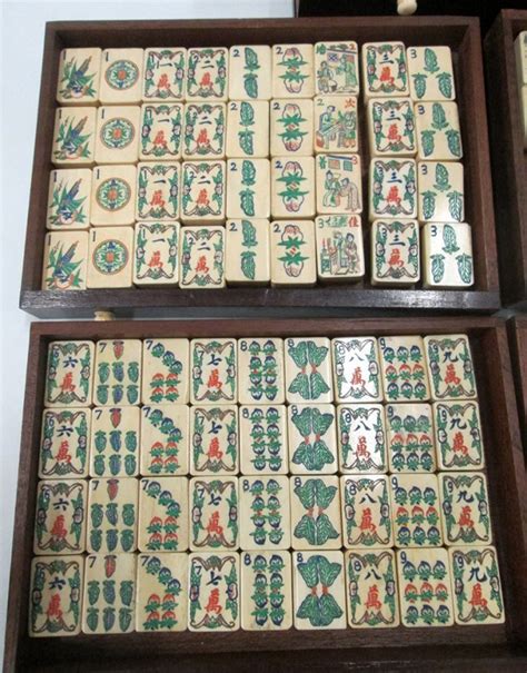 CHINESE MAHJONG SET : Lot 35