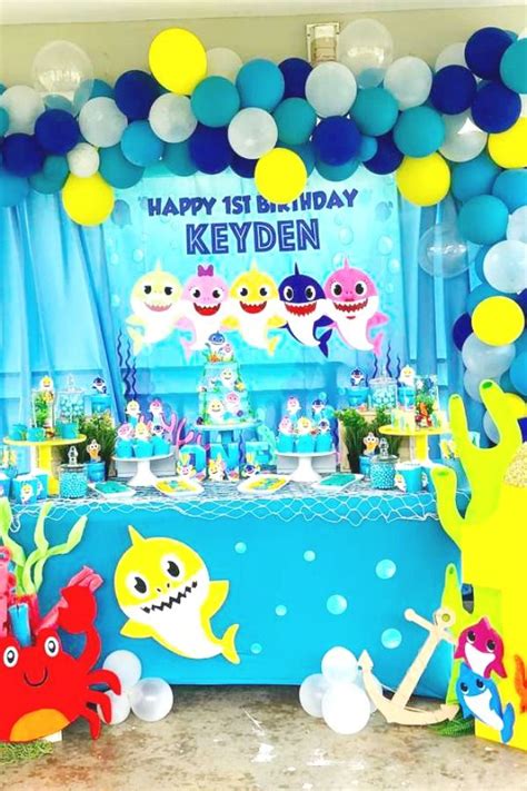 Treat your guests to an underwater extravaganza with a fun Baby Shark dessert tabl… | Shark ...