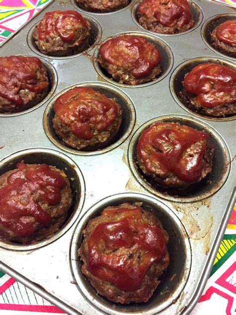 Meatloaf In A Muffin Tin – Individual Mini Meatloaves Recipe – Melanie ...