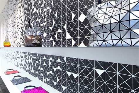 » Interactive interior facade at Issey Miyake Shinjuku by Moment Design ...