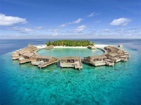 Top 13 Maldives Resorts for a Luxurious Vacation