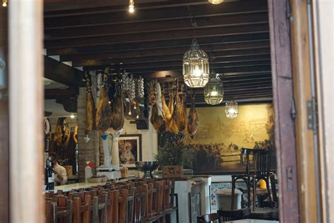 6 traditional bars in Seville. Toursevilla's choice