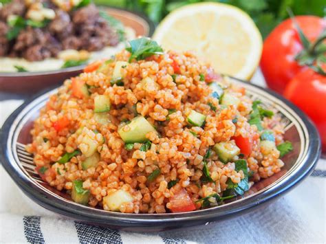 Kisir - Turkish bulgur salad - Caroline's Cooking