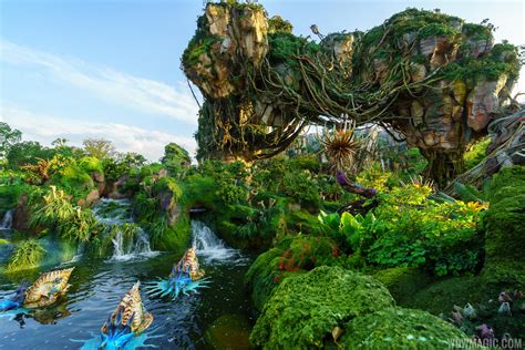 The Landscape of Pandora - The World of Avatar - Photo 15 of 28