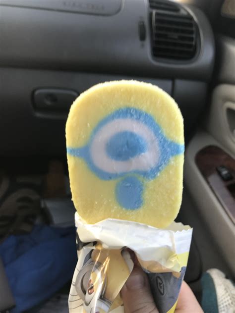 I got a minion popsicle in a ice cream truck then I opened it and it ...