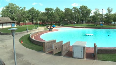 Outdoor pool at Henderson Lake gets $650,000 facelift - Lethbridge | Globalnews.ca