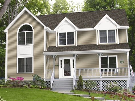 CertainTeed Savannah Wicker | Exterior house colors, Certainteed vinyl siding, House exterior