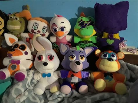 My FNaF plush collection (+ poorly made Purple Guy plush I made at school) | Fandom