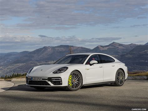 Porsche Panamera Turbo S E-Hybrid | 2021MY (Color: Carrara White Metallic) | Front Three-Quarter