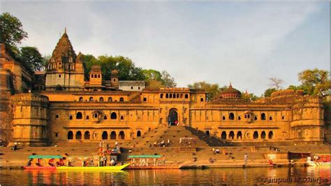 Holkar Fort, Maheshwar| Holkar Fort Photos and Timings