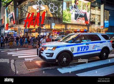 Nypd police car lights hi-res stock photography and images - Alamy