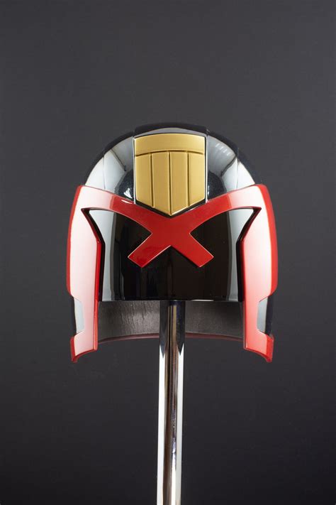 Judge Dredd helmet replica | Etsy