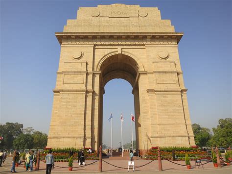 India Gate - New Delhi | India gate, Tourist places, India