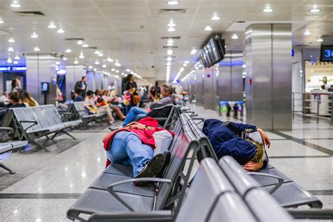 Best Tips for Sleeping in Airports