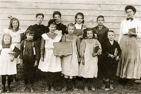 This Is What School Was Like 100 Years Ago | Reader's Digest