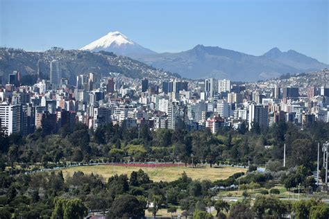 An exceptionally clear day in Quito today, with the Cotopaxi volcano ...