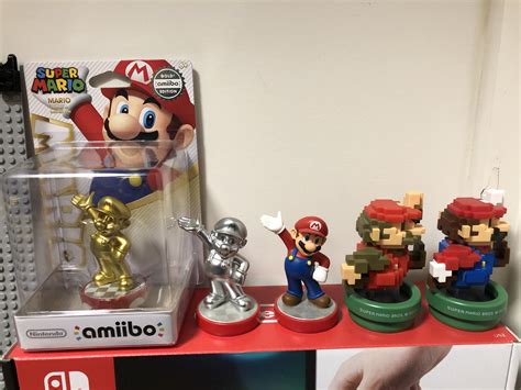 With the arrival of Gold Mario today, I finally have my nice little lineup complete! : amiibo