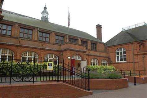 Darlaston Town Hall could be sold off | Express & Star