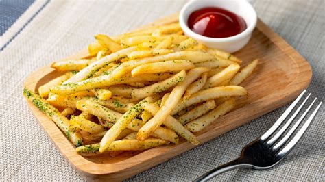 Is There A Difference Between British Chips And American French Fries?